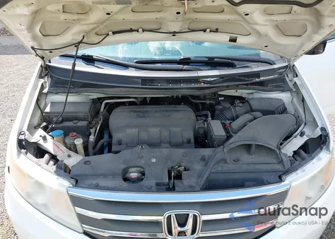 2011 Honda Odyssey Ex-L from USA, damaged, VIN 5FNRL5H65BB104640